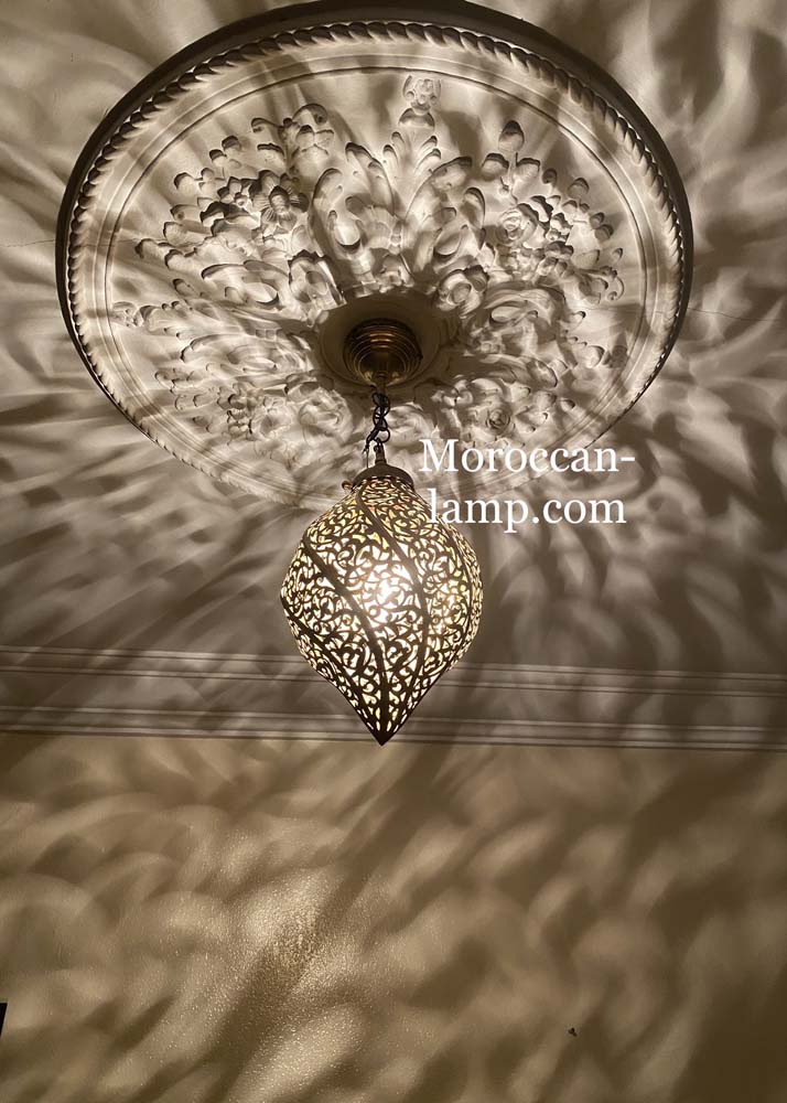 Suspension marocaine, plafond  